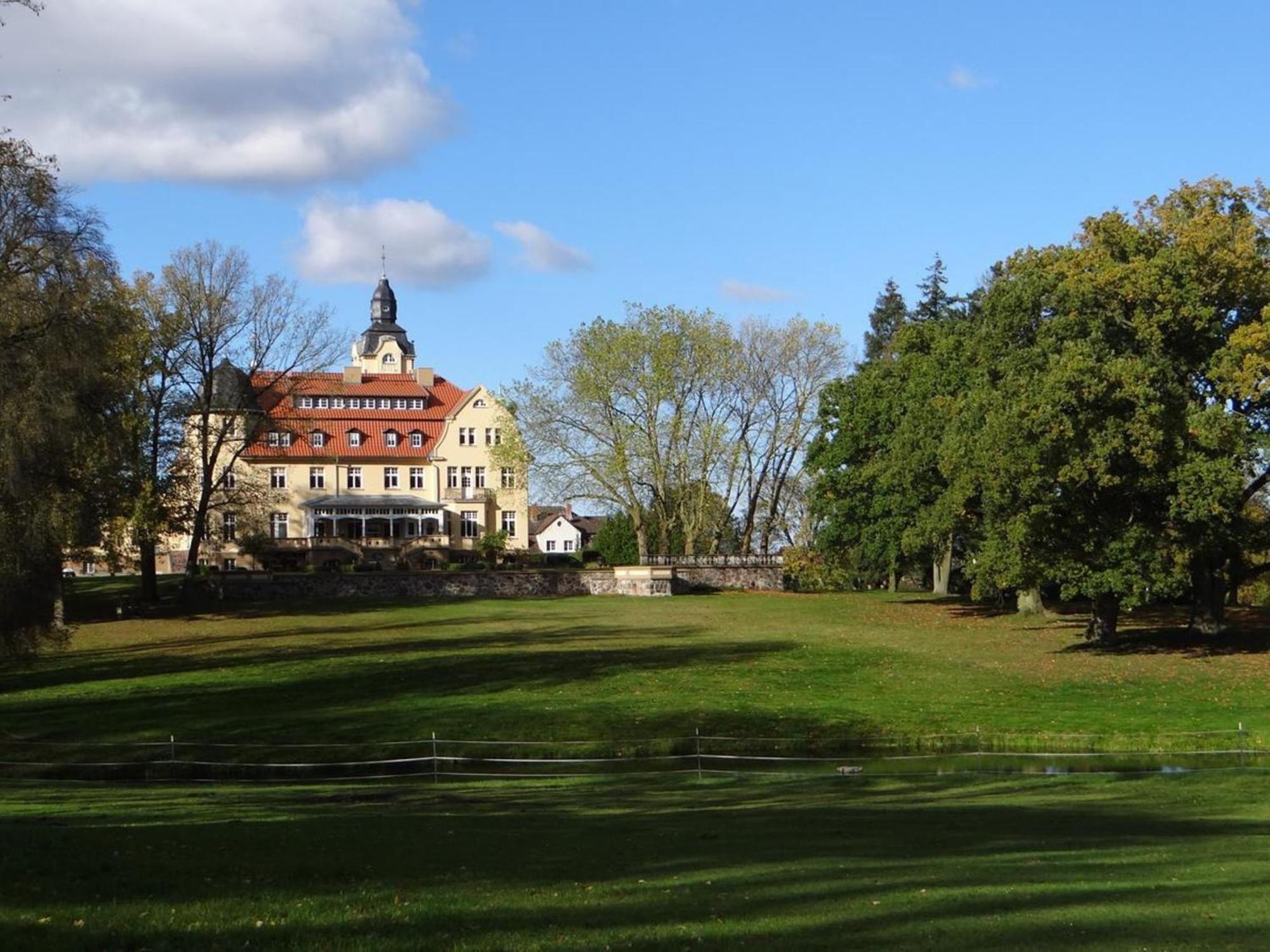 Bernsteinschloss Wendorf  Bagian luar foto